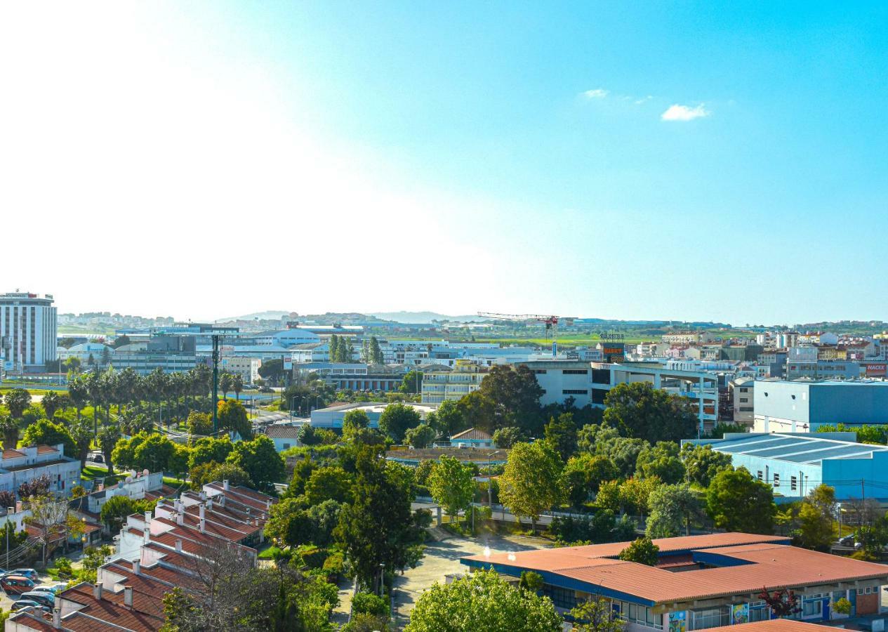 Lisbon Sky View 3Br Home + Near Airport + Free Parking Buitenkant foto